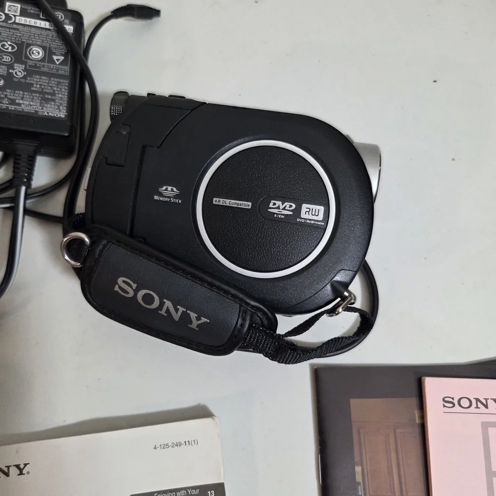 Sony Handycam DVD650/DVD850 ELECTRONIC Camara